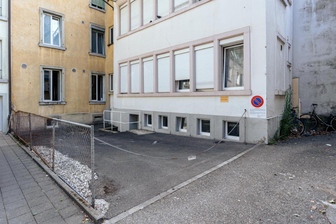 Apartment In The City Center With Free Parking Биль Экстерьер фото