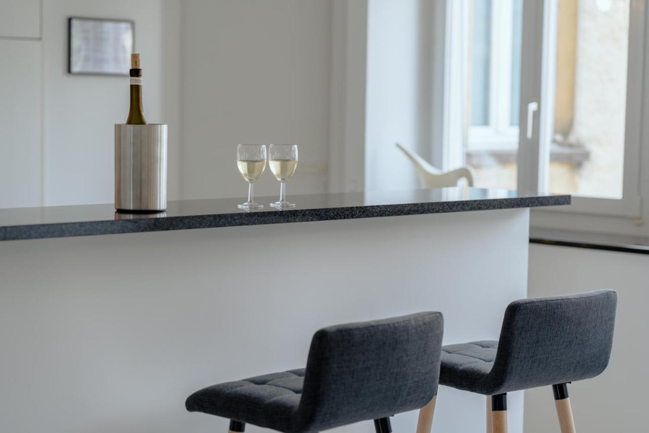 Apartment In The City Center With Free Parking Биль Экстерьер фото