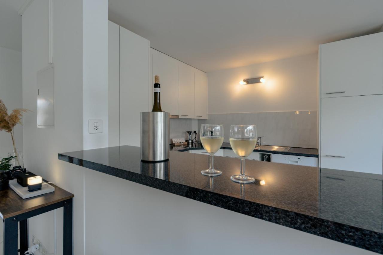 Apartment In The City Center With Free Parking Биль Экстерьер фото