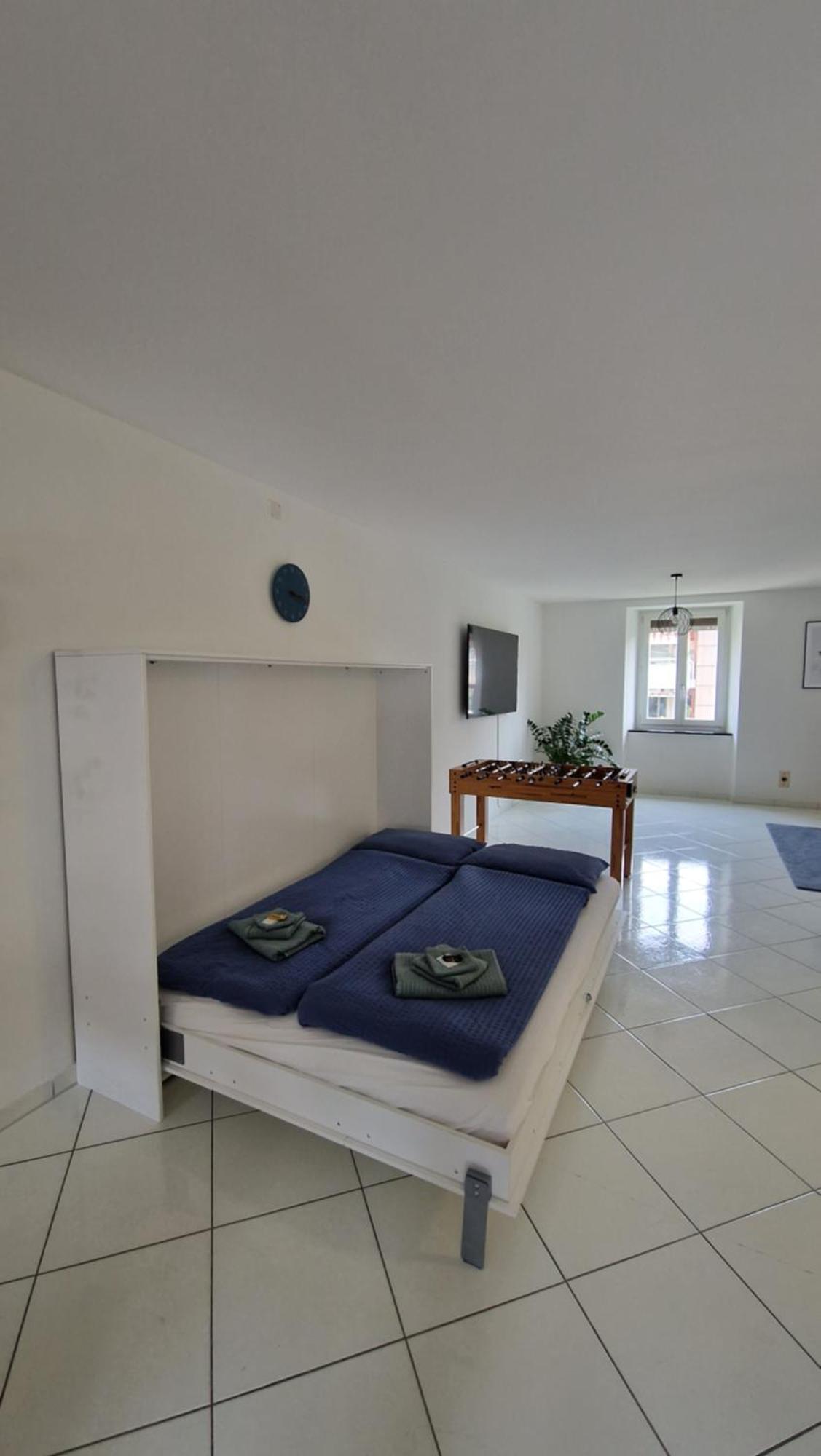 Apartment In The City Center With Free Parking Биль Экстерьер фото